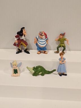 Vintage Disney Peter Pan PVC Figurine Set